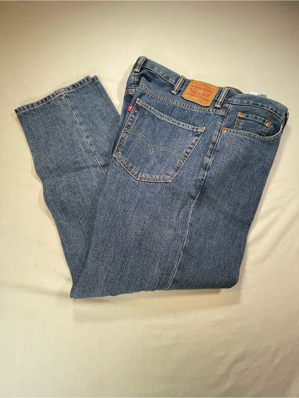 Levi's 550 Mens Relaxed Fit Jeans 38X32 Medium Wash Denim Tapered Grunge Starch